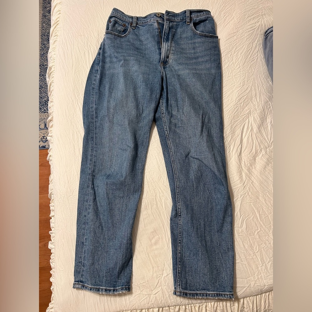 Abercrombie and fitch size 10 medium wash jeans